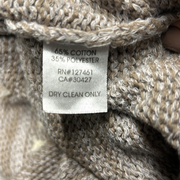 Revolve Wildfox distressed v neck knit sweater - Picture 12 of 12